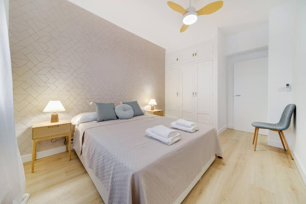 Esplendido Apartamento En El Centro Малага Екстериор снимка