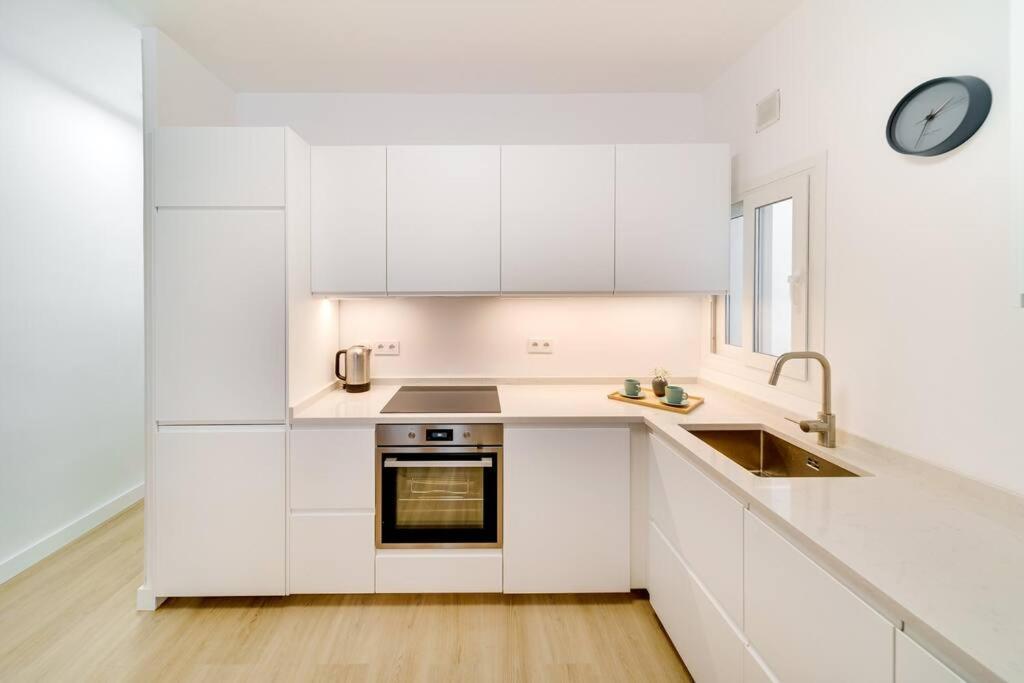 Esplendido Apartamento En El Centro Малага Екстериор снимка