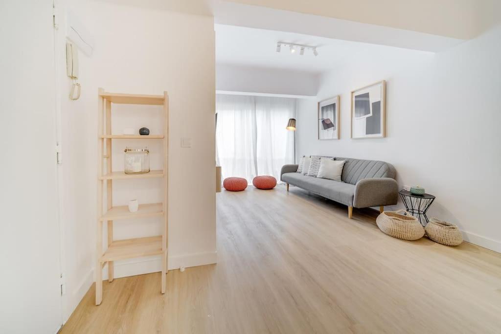 Esplendido Apartamento En El Centro Малага Екстериор снимка