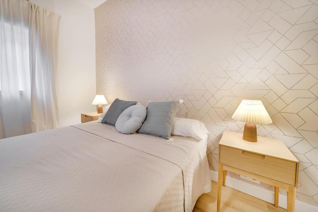 Esplendido Apartamento En El Centro Малага Екстериор снимка