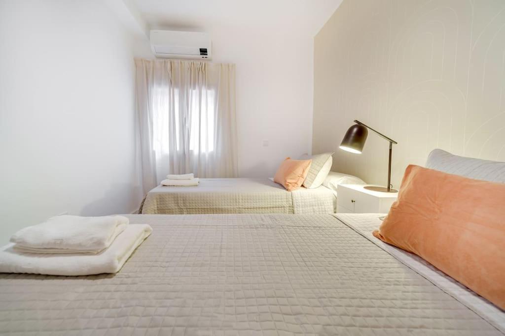 Esplendido Apartamento En El Centro Малага Екстериор снимка