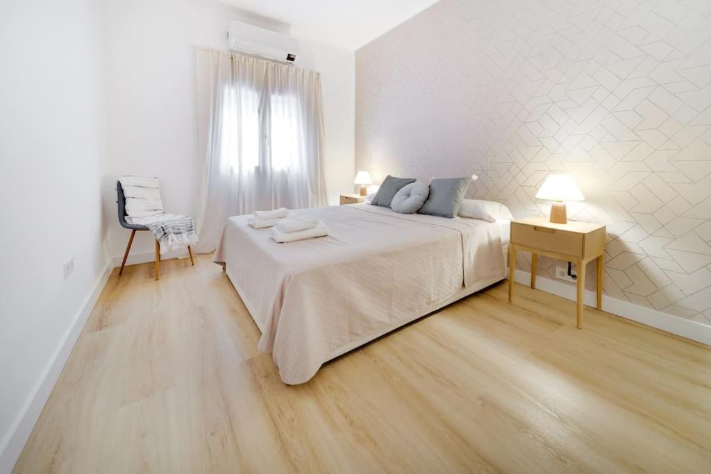 Esplendido Apartamento En El Centro Малага Екстериор снимка